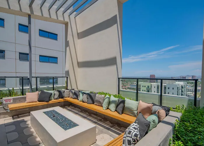 Blissful High Rise Dt, Pool, Gym, Parking Apartamento *
