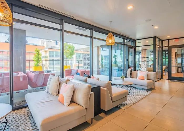 Apartamento Blissful High Rise Dt, Pool, Gym, Parking *